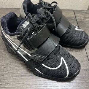 Nike Romaleos 4 weightlifting shoes great condition!